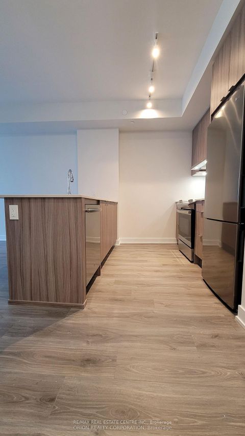 Photo 10 at 1402 - 4130 Parkside Village Drive, City Centre, Mississauga