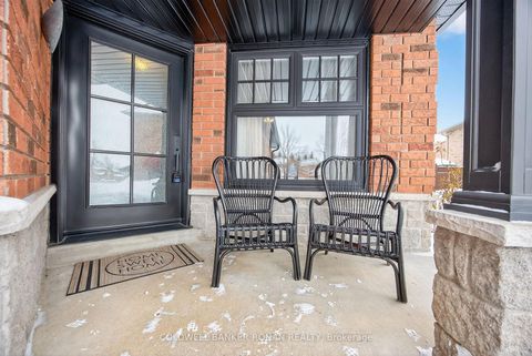 Photo 4 at 13 Bluegrass Drive, Holly, Barrie