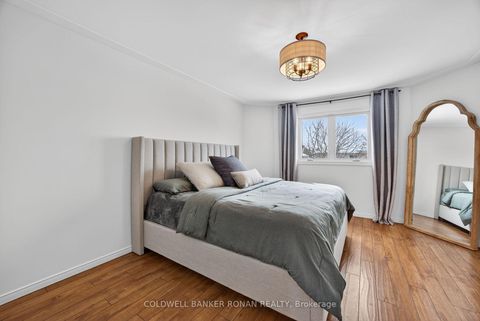 Photo 19 at 13 Bluegrass Drive, Holly, Barrie