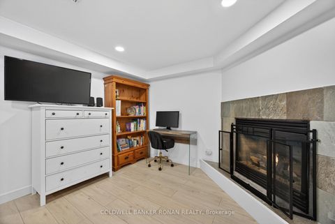 Photo 32 at 13 Bluegrass Drive, Holly, Barrie