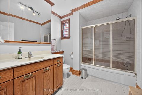 Photo 12 at 64 High Street, Queen's Park, Barrie