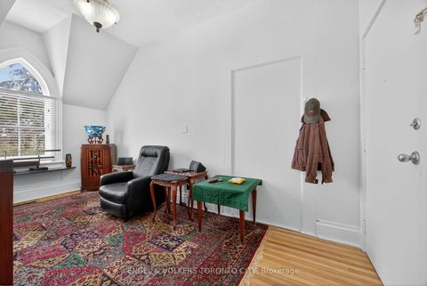 Photo 19 at 64 High Street, Queen's Park, Barrie