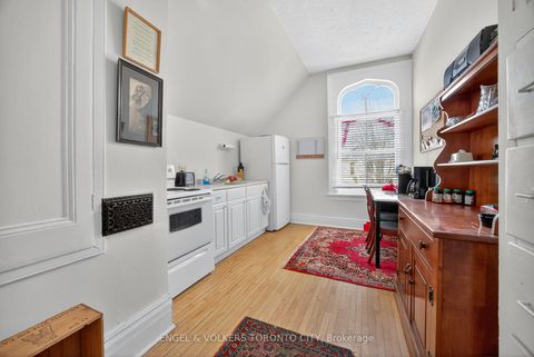 Photo 22 at 64 High Street, Queen's Park, Barrie