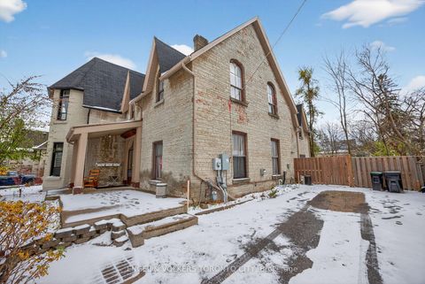 Photo 25 at 64 High Street, Queen's Park, Barrie