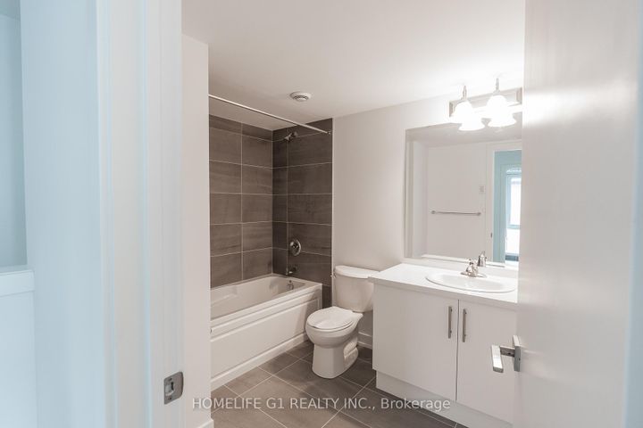 Photo 24 at 16 - 25 Romilly Avenue, Northwest Brampton, Brampton