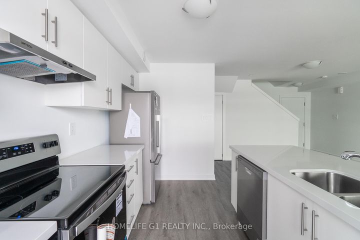 Photo 26 at 16 - 25 Romilly Avenue, Northwest Brampton, Brampton