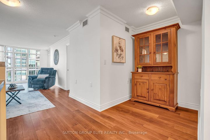 Photo 10 at 401 - 3 Marine Parade Drive, Mimico, Toronto