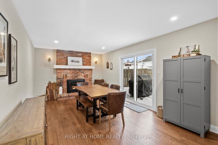 Photo 15 at 41 Amberly Boulevard, Ancaster, Hamilton