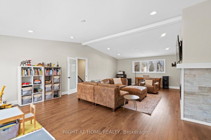 Photo 21 at 41 Amberly Boulevard, Ancaster, Hamilton