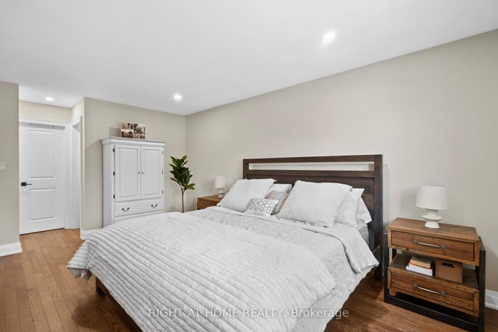 Photo 36 at 41 Amberly Boulevard, Ancaster, Hamilton