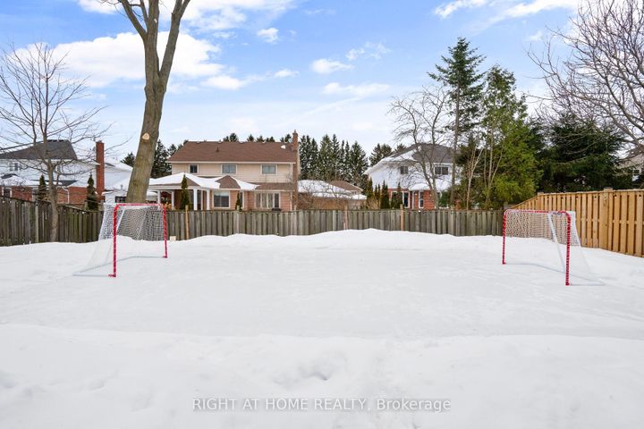 Photo 44 at 41 Amberly Boulevard, Ancaster, Hamilton