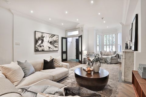 Photo 7 at 69 Sullivan Street, Chinatown, Toronto