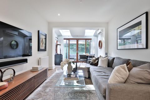 Photo 17 at 69 Sullivan Street, Chinatown, Toronto