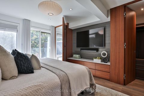 Photo 32 at 69 Sullivan Street, Chinatown, Toronto