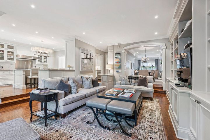 Photo 7 at 45 Lascelles Boulevard, Eglinton, Toronto