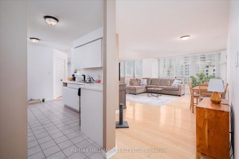 Photo 4 at 613 - 24 Wellesley Street W, Bay Street Corridor, Toronto