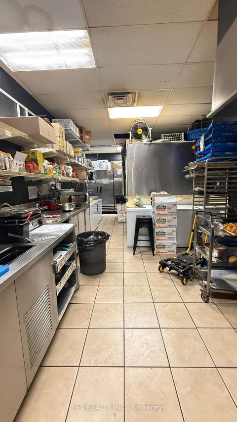 Photo 9 at 3260 Lake Shore Boulevard, Long Branch, Toronto