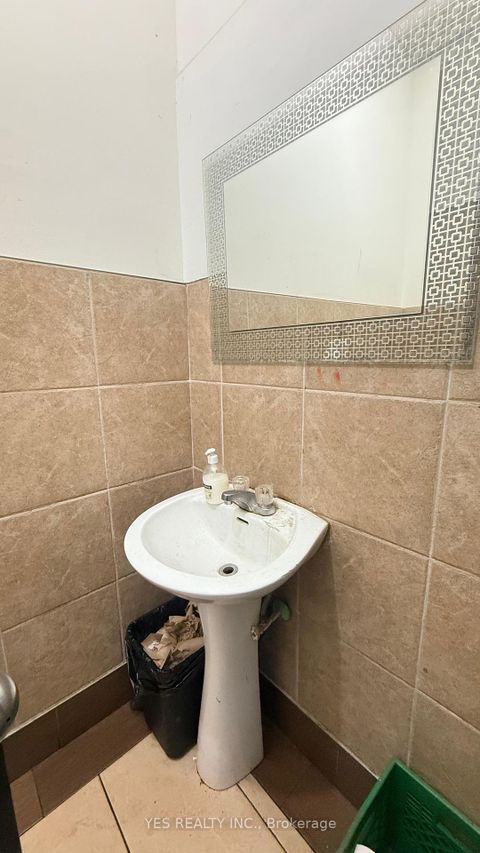 Photo 11 at 3260 Lake Shore Boulevard, Long Branch, Toronto