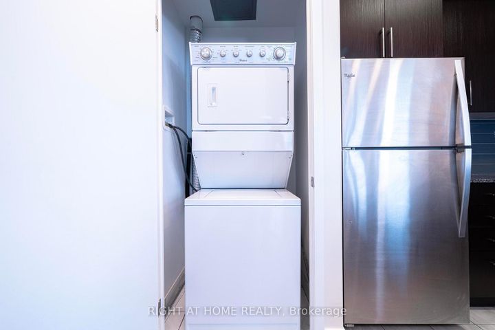 Photo 21 at 1402 - 840 Queens Plate Drive, Clairville, Toronto