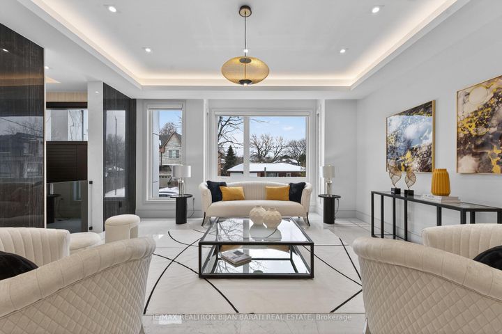 Photo 2 at 164 Norton Avenue, Willowdale East, Toronto