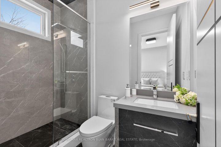 Photo 34 at 164 Norton Avenue, Willowdale East, Toronto