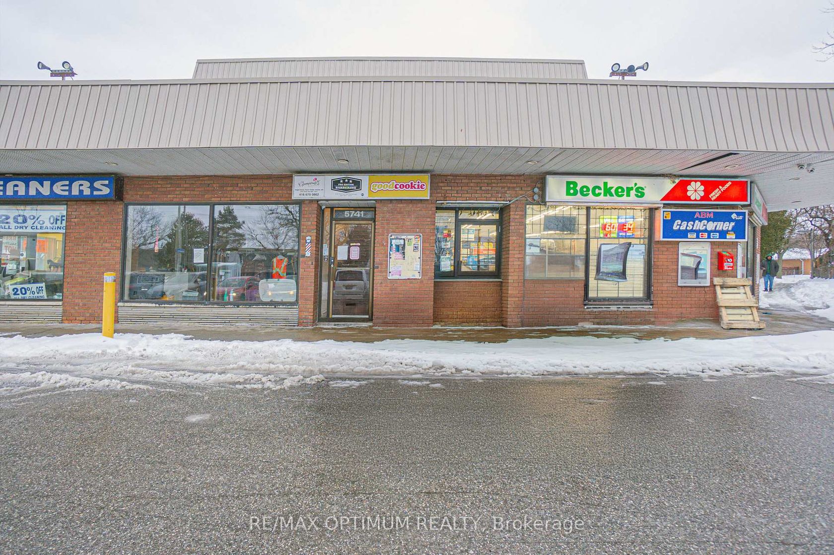 5741 Finch Avenue E, Malvern, Toronto photo number 2