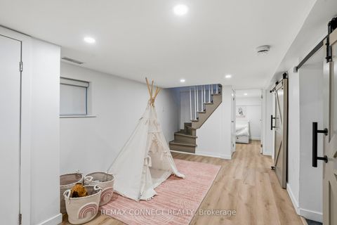 Photo 34 at 60 Woodbury Road, Alderwood, Toronto