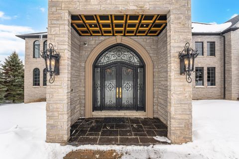 Photo 4 at 56 Orico Court, Kleinburg, Vaughan