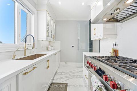 Photo 15 at 56 Orico Court, Kleinburg, Vaughan