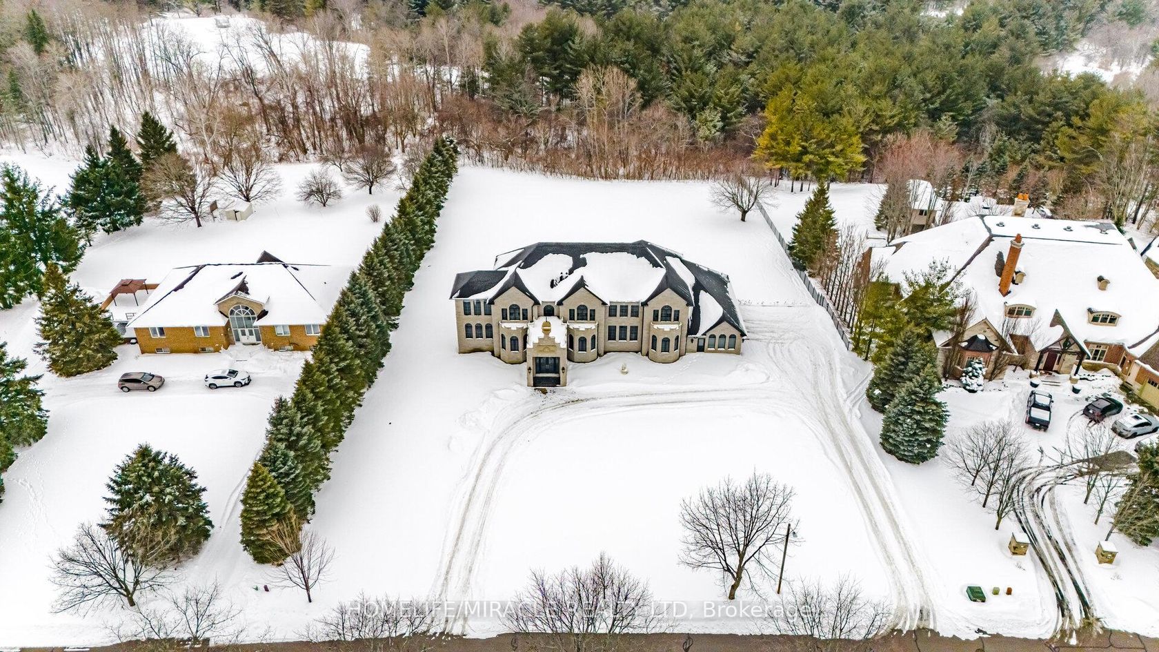 56 Orico Court, Kleinburg, Vaughan photo number 2