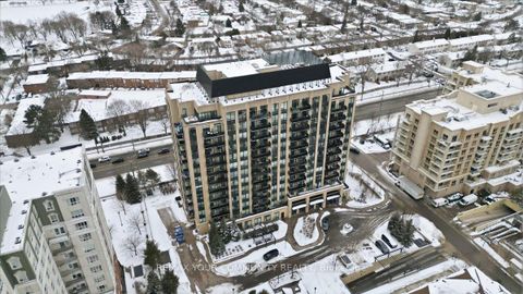 Photo 2 at 1009 - 520 Steeles Avenue W, Yorkhill, Vaughan