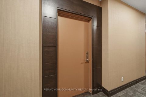 Photo 6 at 1009 - 520 Steeles Avenue W, Yorkhill, Vaughan