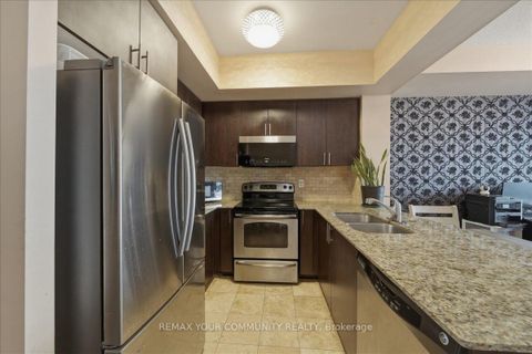 Photo 12 at 1009 - 520 Steeles Avenue W, Yorkhill, Vaughan