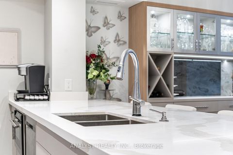 Photo 13 at 216 - 121 Woodbridge Avenue, West Woodbridge, Vaughan