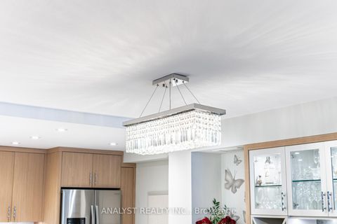 Photo 15 at 216 - 121 Woodbridge Avenue, West Woodbridge, Vaughan