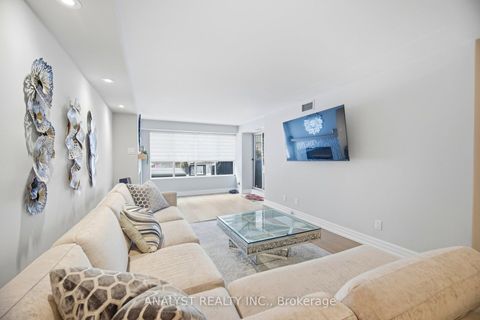 Photo 19 at 216 - 121 Woodbridge Avenue, West Woodbridge, Vaughan