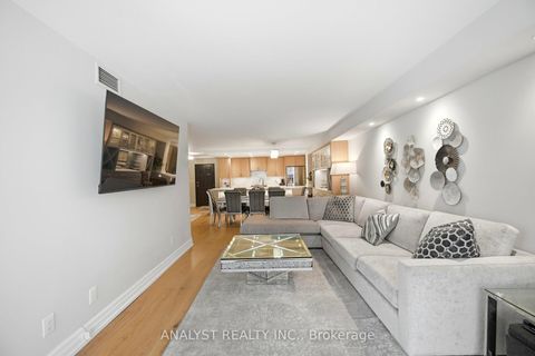 Photo 22 at 216 - 121 Woodbridge Avenue, West Woodbridge, Vaughan