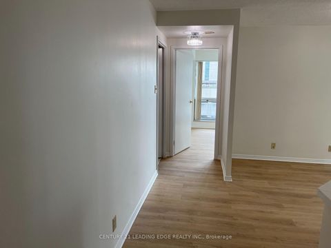 Photo 6 at 607 - 10 Queens Quay W, Waterfront Communities C1, Toronto