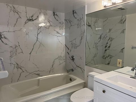 Photo 7 at 607 - 10 Queens Quay W, Waterfront Communities C1, Toronto