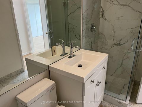 Photo 10 at 607 - 10 Queens Quay W, Waterfront Communities C1, Toronto