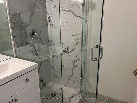 Photo 11 at 607 - 10 Queens Quay W, Waterfront Communities C1, Toronto