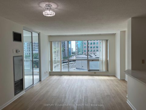 Photo 16 at 607 - 10 Queens Quay W, Waterfront Communities C1, Toronto