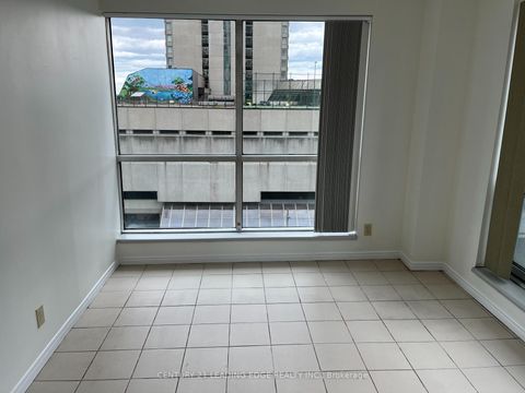 Photo 18 at 607 - 10 Queens Quay W, Waterfront Communities C1, Toronto