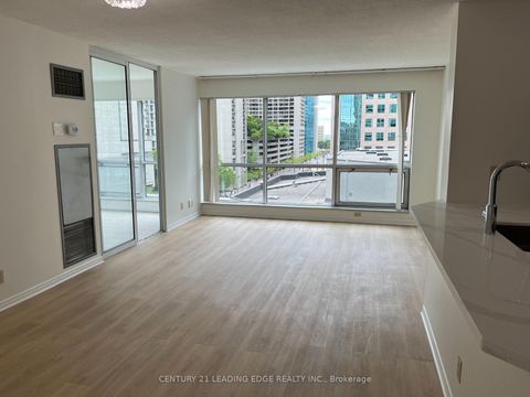 Photo 24 at 607 - 10 Queens Quay W, Waterfront Communities C1, Toronto