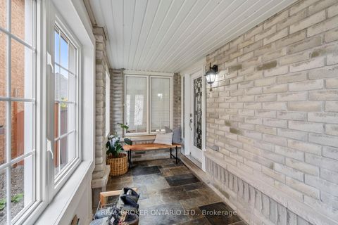 Photo 6 at 85 Laurier Avenue, Oak Ridges, Richmond Hill