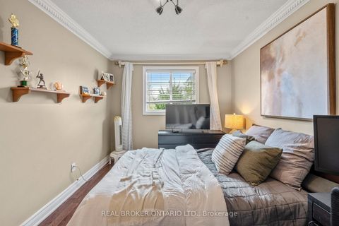 Photo 28 at 85 Laurier Avenue, Oak Ridges, Richmond Hill