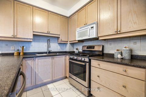 Photo 15 at 102 - 375 Lakebreeze Drive, Newcastle, Clarington