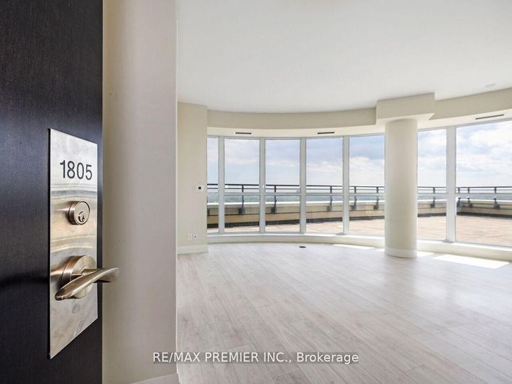 Photo 12 at 1805 - 15 Lynch Street, Queen Street Corridor, Brampton