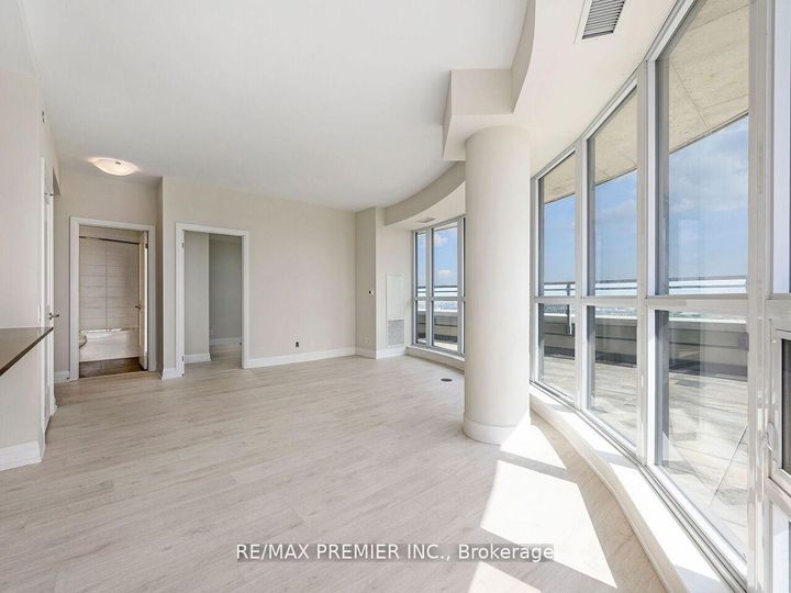 Photo 17 at 1805 - 15 Lynch Street, Queen Street Corridor, Brampton