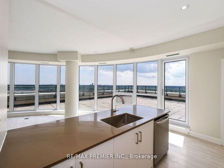 Photo 22 at 1805 - 15 Lynch Street, Queen Street Corridor, Brampton